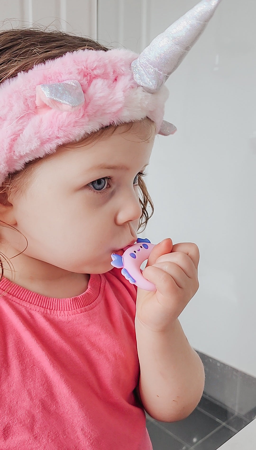Crab U-Shaped Toothbrush - Pink