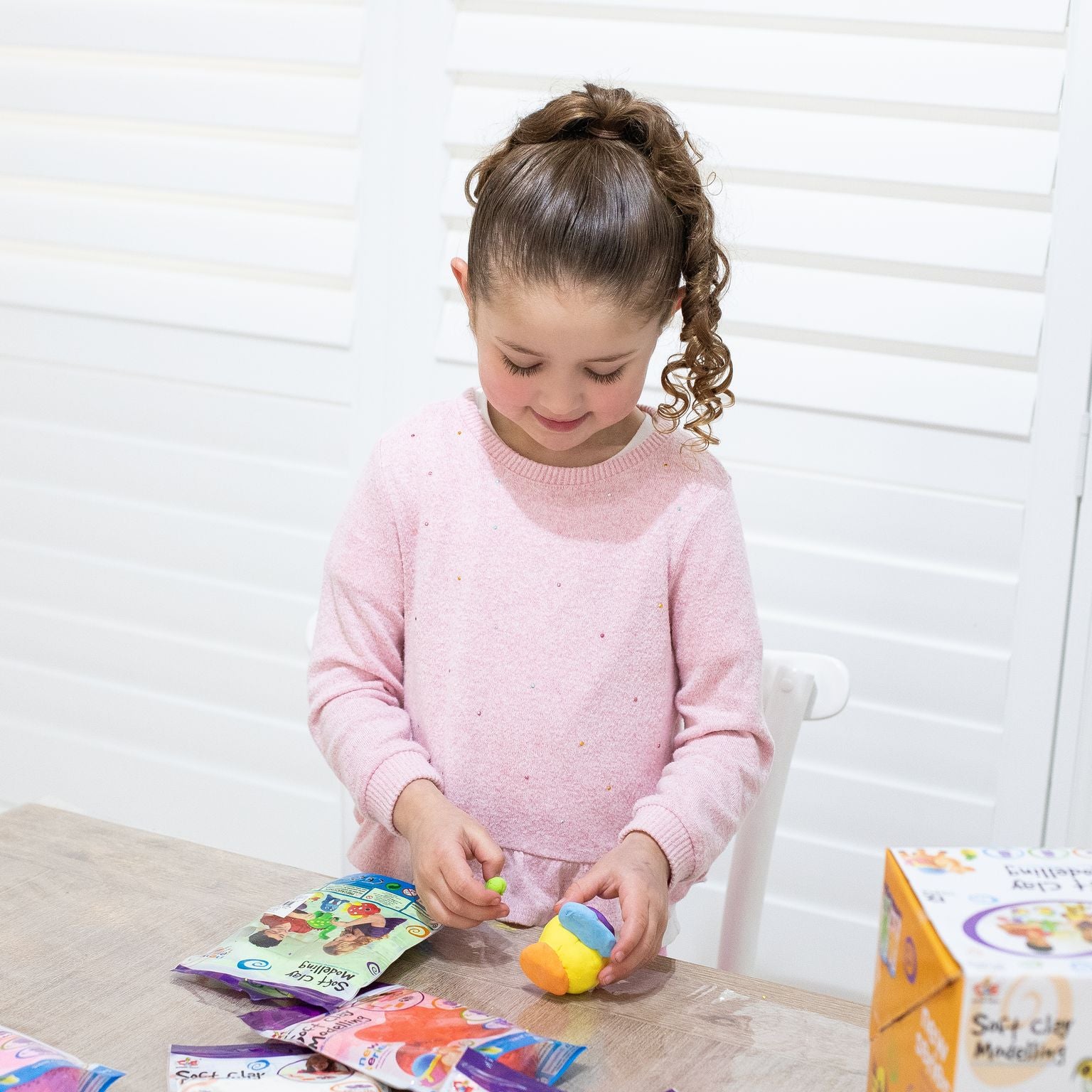 Air-Dry Modelling Clay – Classroom Pack (12 Colours)