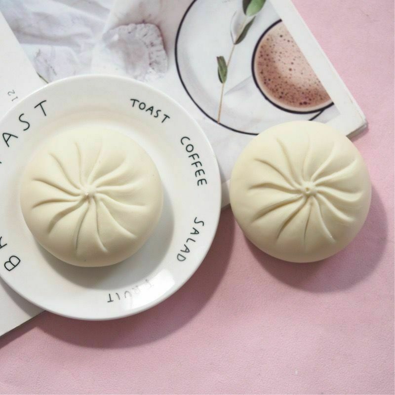 Steamed Bun Dumpling Squishy in Basket